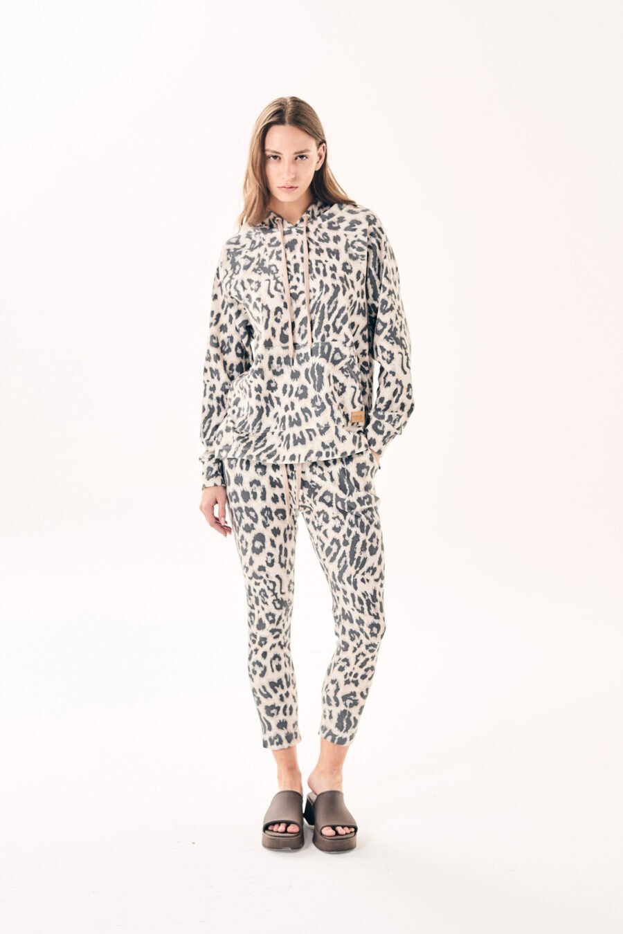 Babucha animal print de mujer de moda verano 2025