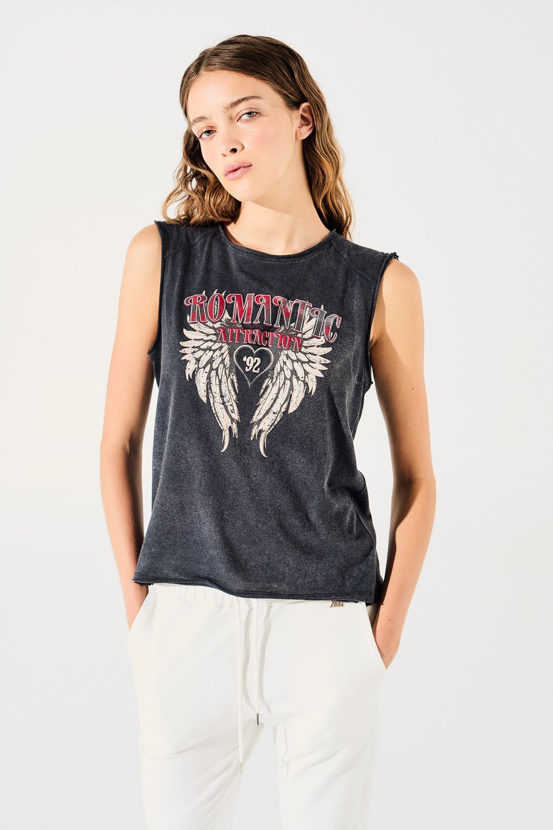 Musculosa de mujer ropa de moda verano 2025