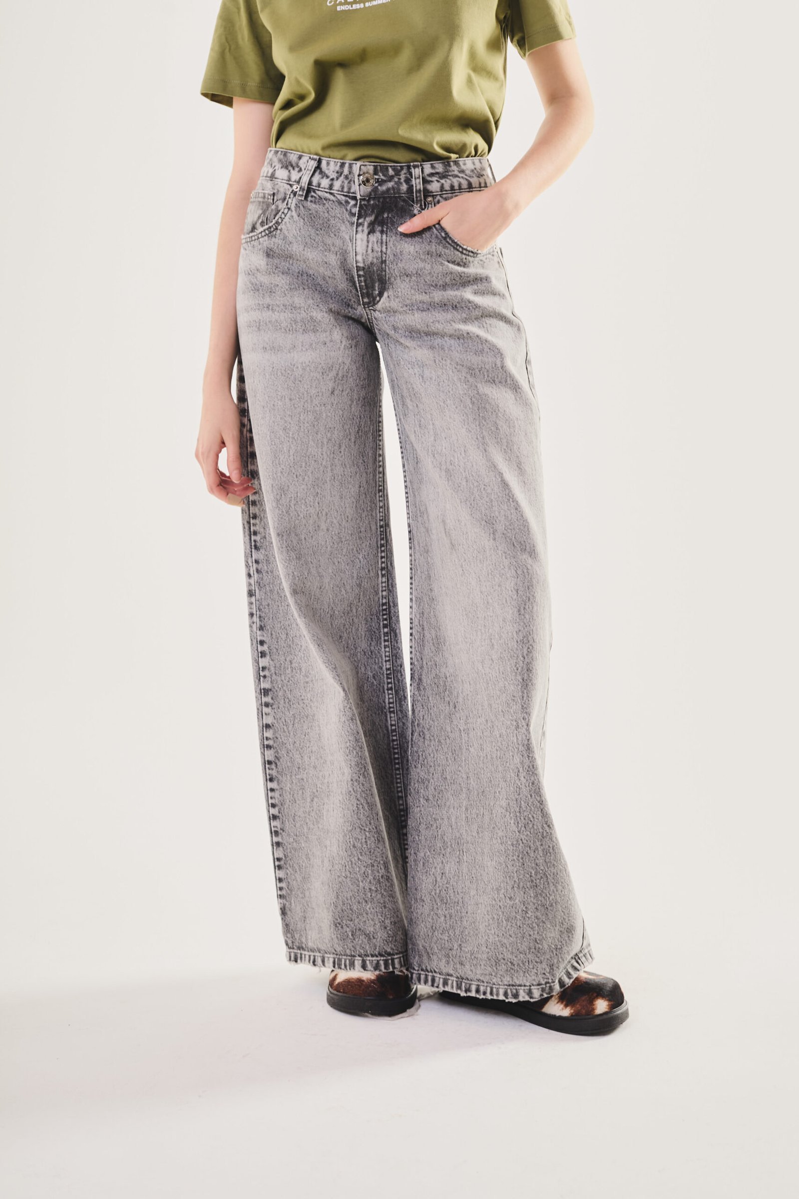 Jean 12420