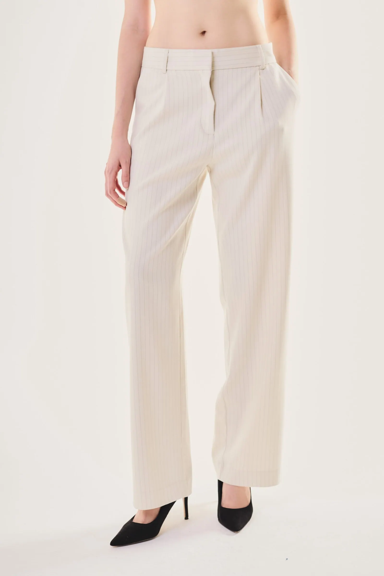 Pantalón 25677