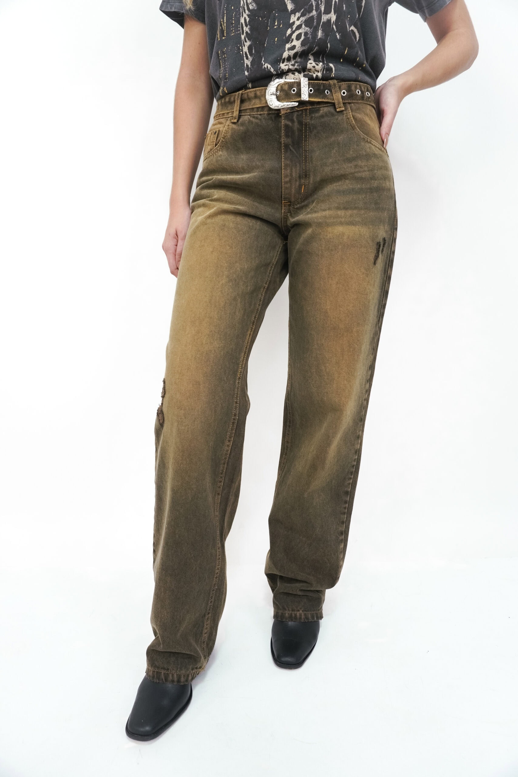 Jean 12423