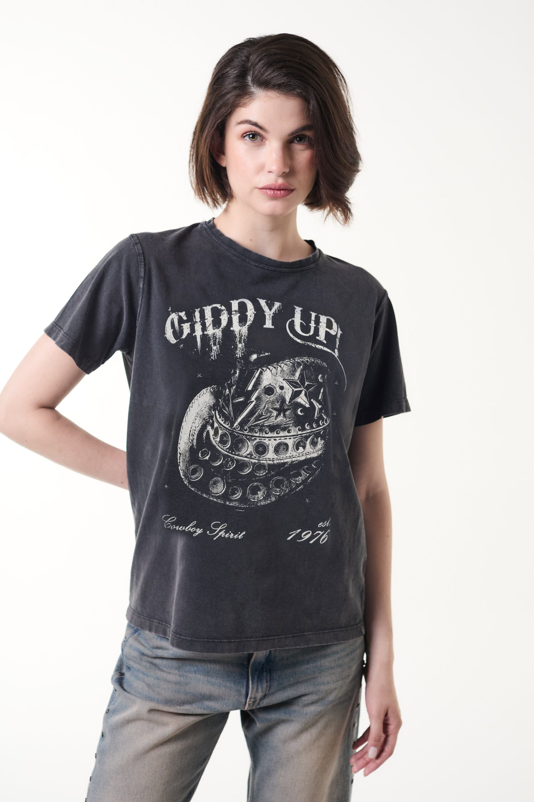 Remera de mujer ropa de moda invierno 2025