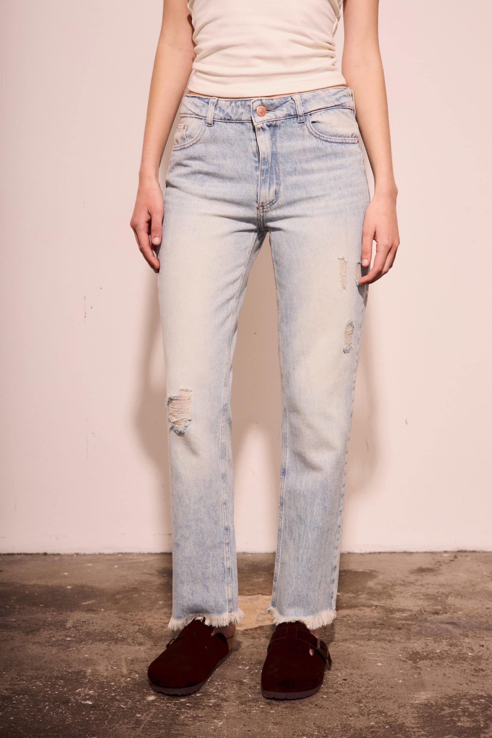 Jean 12026