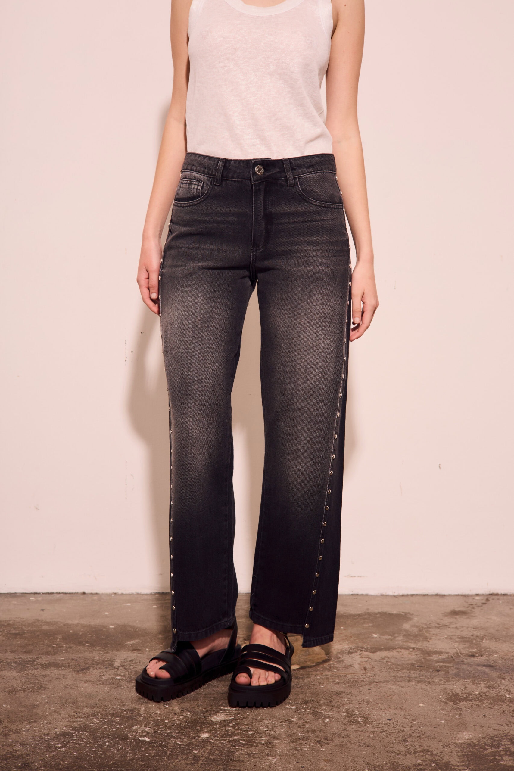 Jean 15030