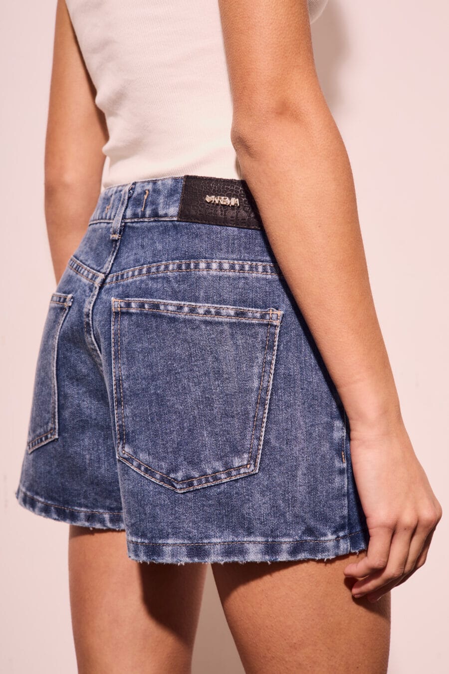 Short 15304 - Imagen 4