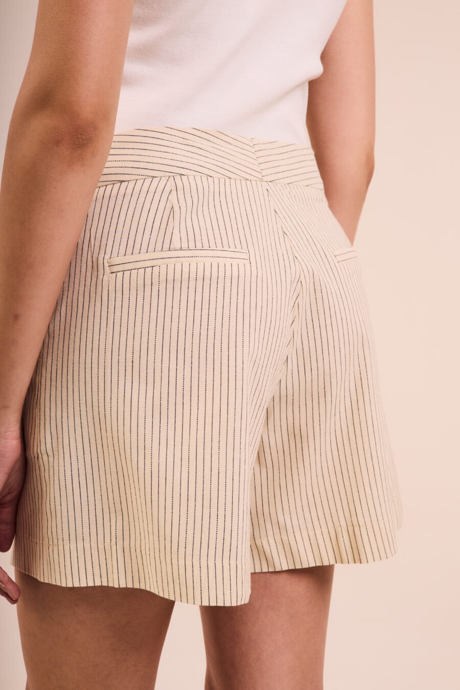 Short 26168B - Imagen 5