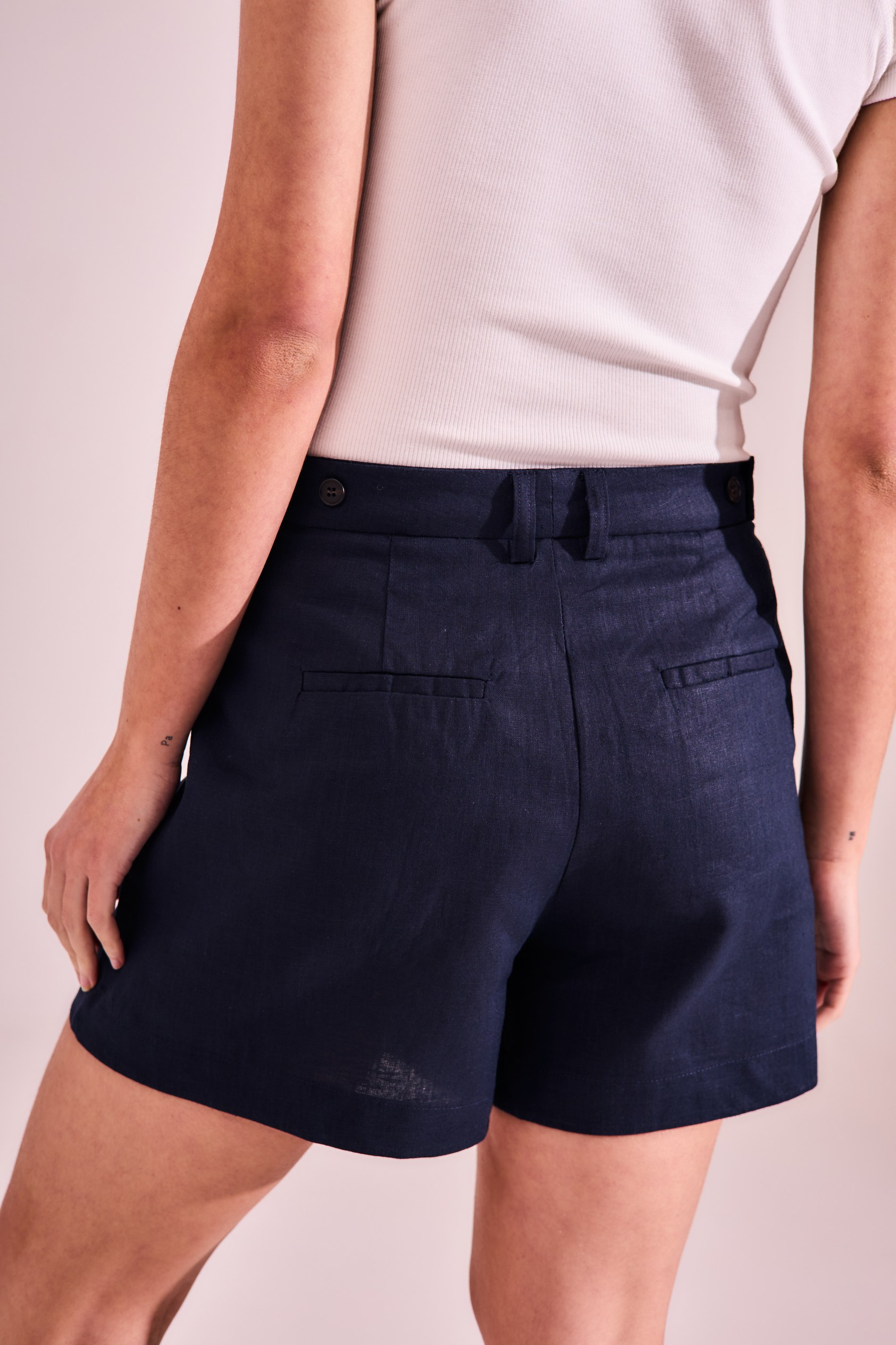 Short 2978